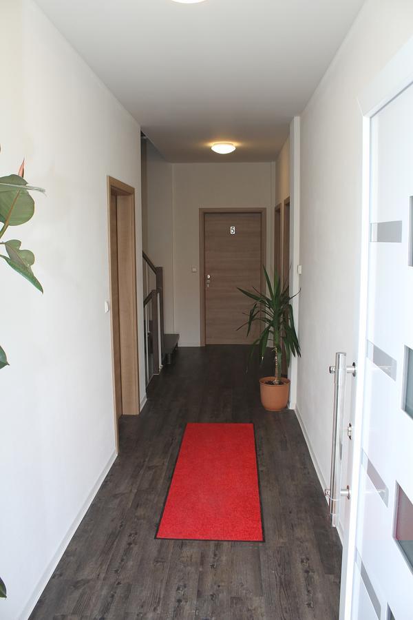 Hotel Pizzeria Da Beni Kochersteinsfeld Экстерьер фото